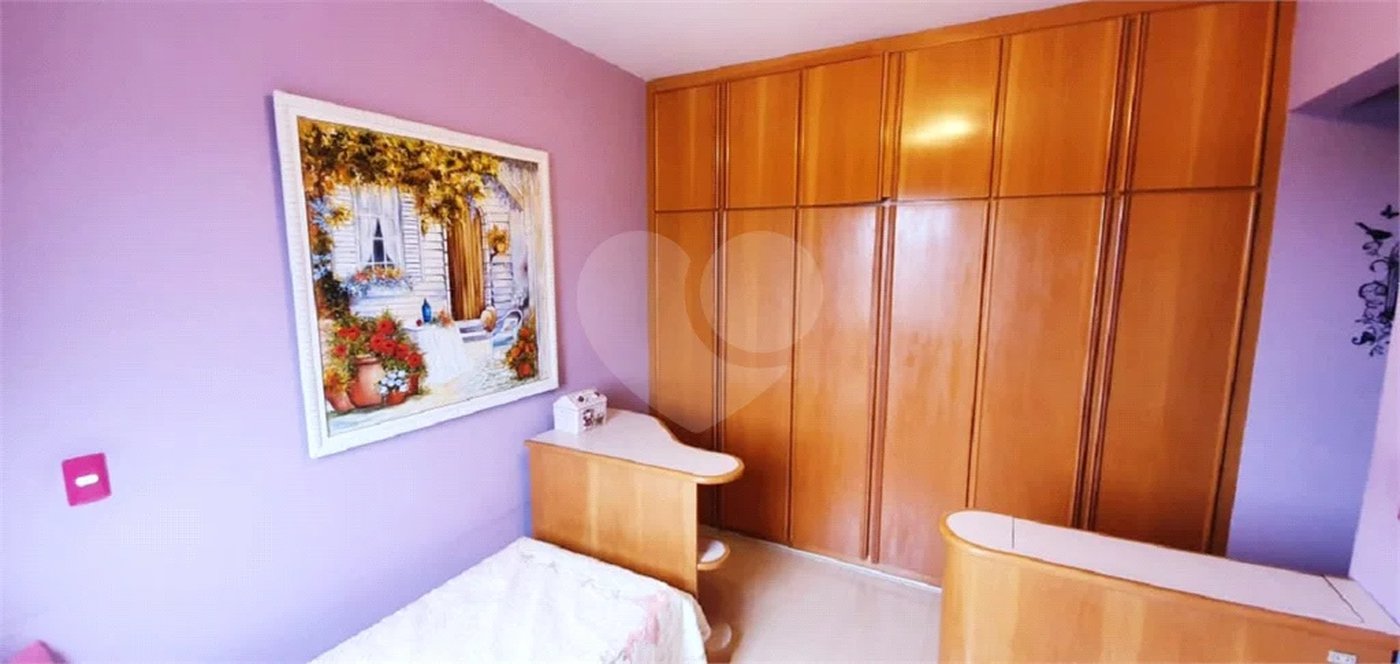 Apartamento à venda no Planalto Paulista de 147m² com 3 suítes e 3 vagas.