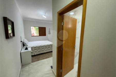 Casa térrea no Condomínio Faixa Azul