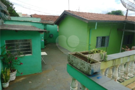 Casa à venda com 3 quartos, sendo 1 suíte, em Azulville I, São Carlos, SP