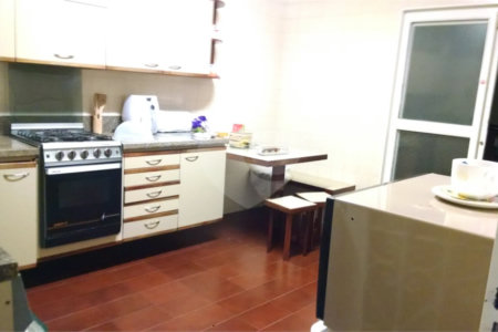 Imóvel para venda ou locação na região Central .
