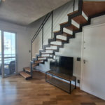 Apartamento totalmente decorado em Moema com 70 m2 , 2 quartos, 2 suítes e 2 vagas, ambientes com ar condicionado.