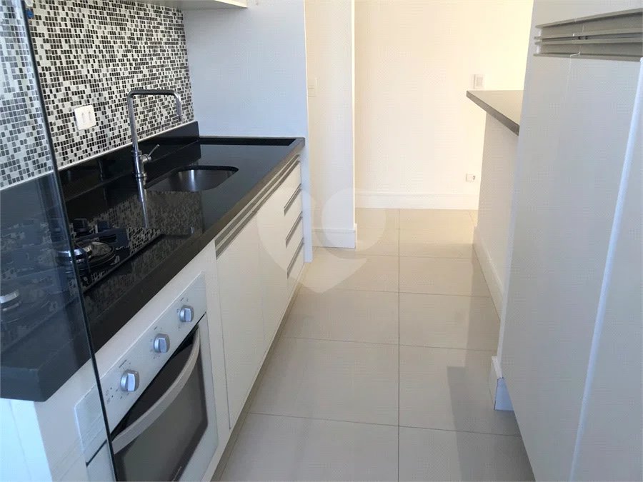 Lindo Apartamento com Varanda integrada