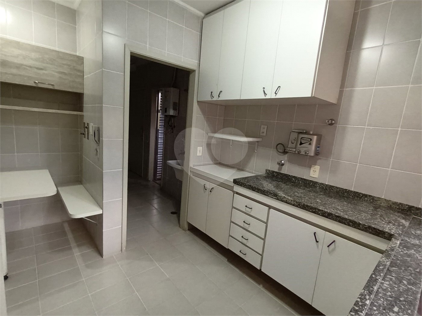 Apartamento á venda 3 dormitórios Vila Andrade, São Paulo - SP