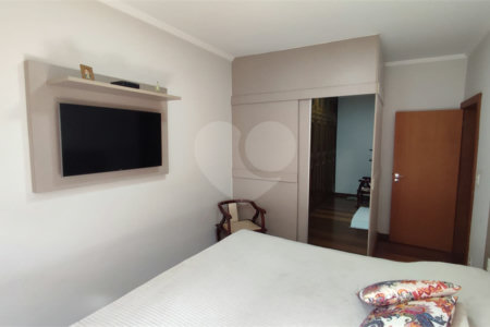 Casa com 3 dormitórios à venda no bairro Jardim Cardinalli, em São Carlos/SP