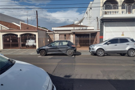 Casa térrea na Vila Prado.