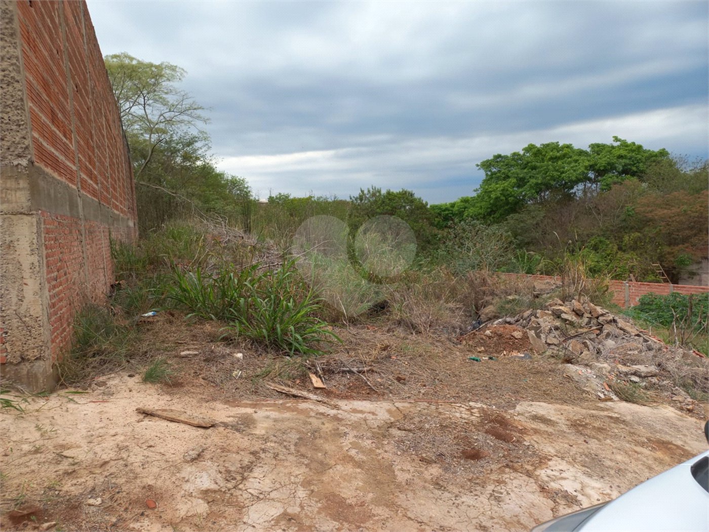 Terreno para venda, contendo 250,00 m² de área total.