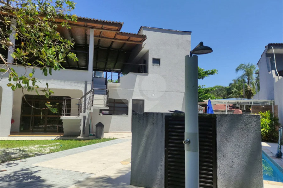 Casa à venda com 6 quartos, sendo 3 suítes, em Costa do Sol, Bertioga, SP