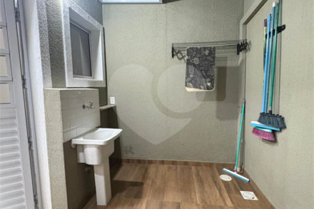 Sobrado à Venda no Condomínio Vila Verde Sabará
