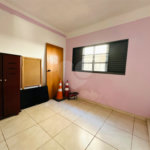 Casa á venda, com 03 Dormitórios, em São Carlos.