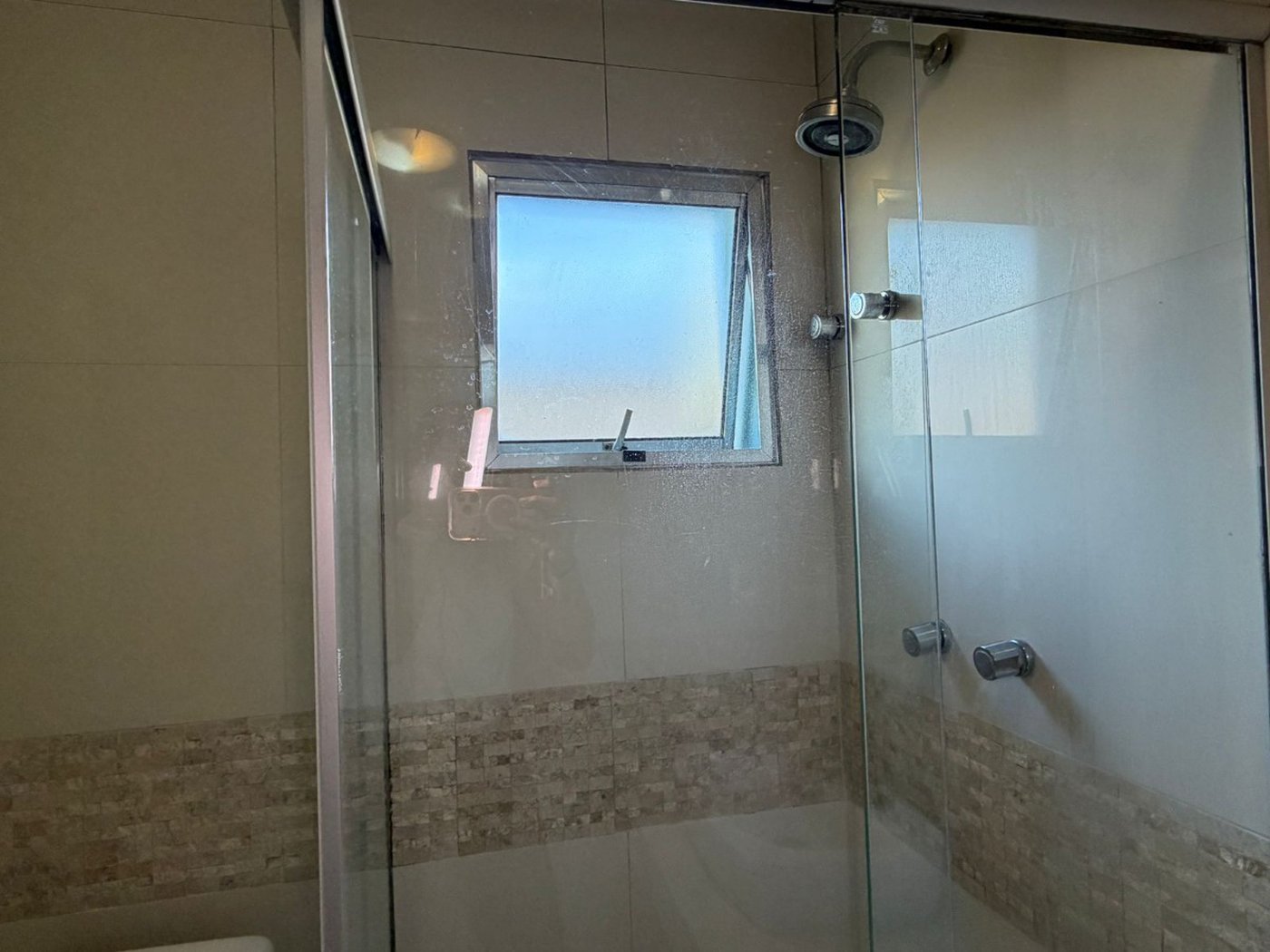 Casa para venda em Jardim Peri Peri com 3 quartos, sendo 1 suíte, 149m²