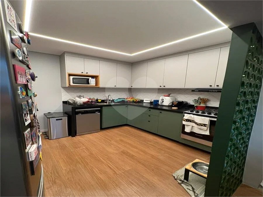 Apartamento Recém reformado e mobiliado a venda em Vila Mariana