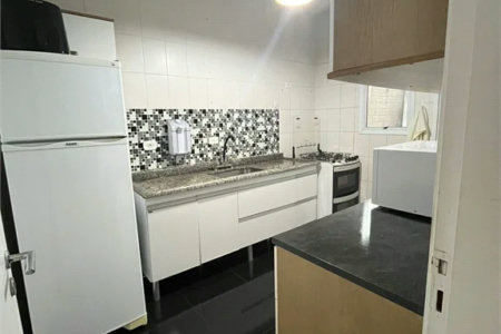 Casa à venda com 3 quartos, sendo 1 suíte, no condomínio New Village, Cotia - SP