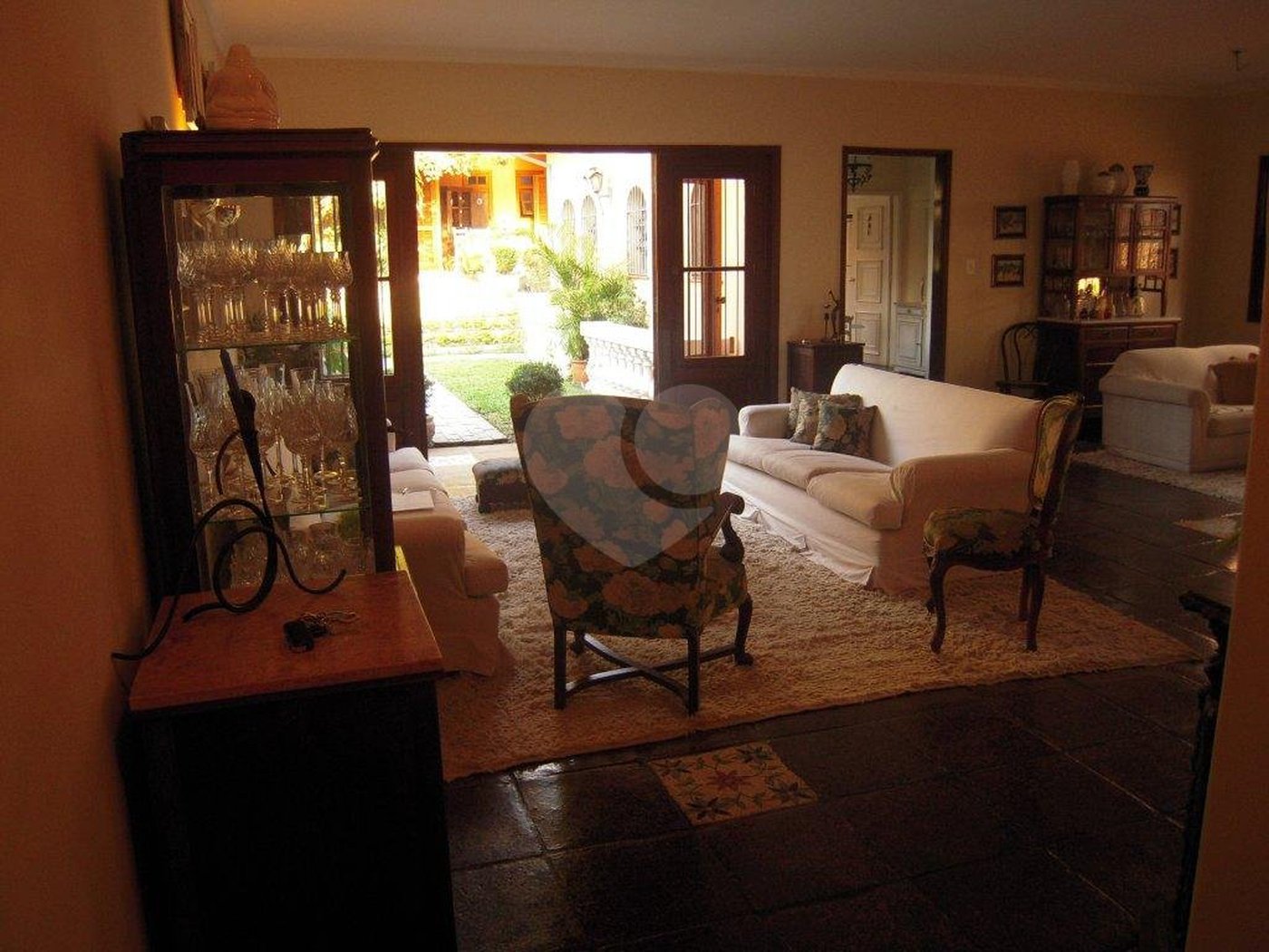 Casa térrea, impecável!