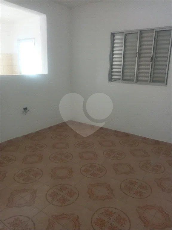 Casa com 180m², 3 quartos (1 suíte) e 5 vagas de garagem, à venda em São Mateus