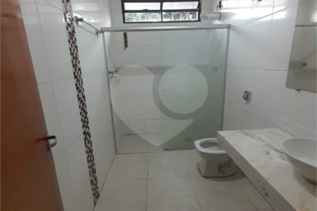 Casa de Alto Padrão à Venda e Locação no Parque Santa Mônica - São Carlos