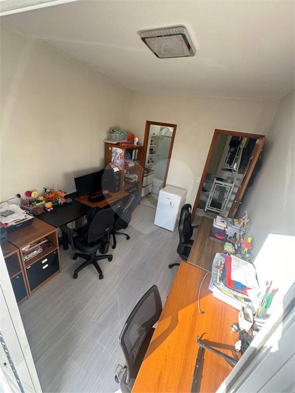 Casa à Venda com 225m² – Ampla e Bem Localizada - Estuda permuta.