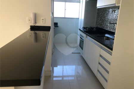 Lindo Apartamento com Varanda integrada