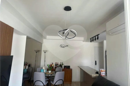 Condomínio com lazer completo e novo na Av. Vila Ema!