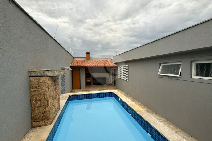 Casa à venda no Bairro Nova Piracicaba Casa à venda 3 dormitórios, 304m2 - Bairro Nova Piracicaba - Piracicaba, SP Casa à venda 3 dormitórios, 304m2 - Bairro Nova Piracicaba - Piracicaba, SP