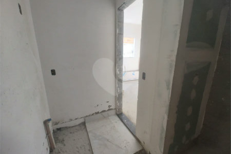 Apartamento 2 dormitórios (1 suíte) com vaga garagem, excelente localização, programa MCMV