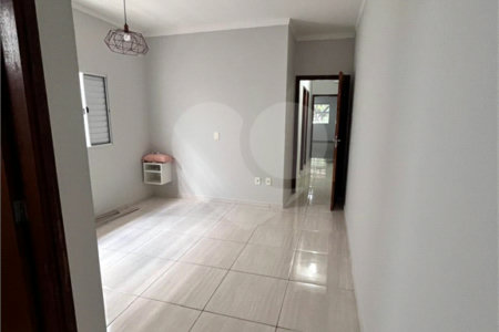 Casa Térrea à Venda em São Carlos, Santa Felícia