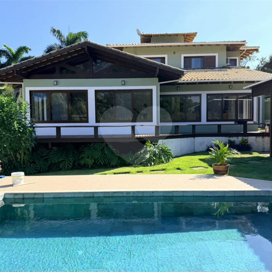 Casa à venda com 4 suítes em Ferradura, Armação dos Búzios, RJ