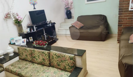 Sobrado de 3 Dormitórios na região da Vila Santa Catarina!!!
