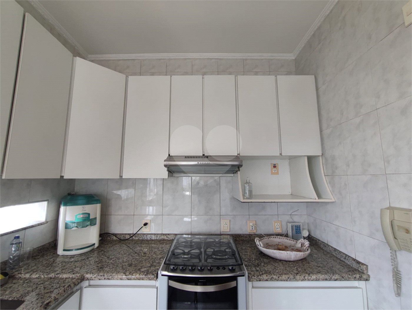 Apartamento para venda e locação na Aclimação de 108m² com 2 dormitórios e 2 banheiros, varanda