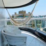Apartamento à venda com 3 quartos, sendo 2 suítes,  em Riviera de São Lourenço, Bertioga, SP