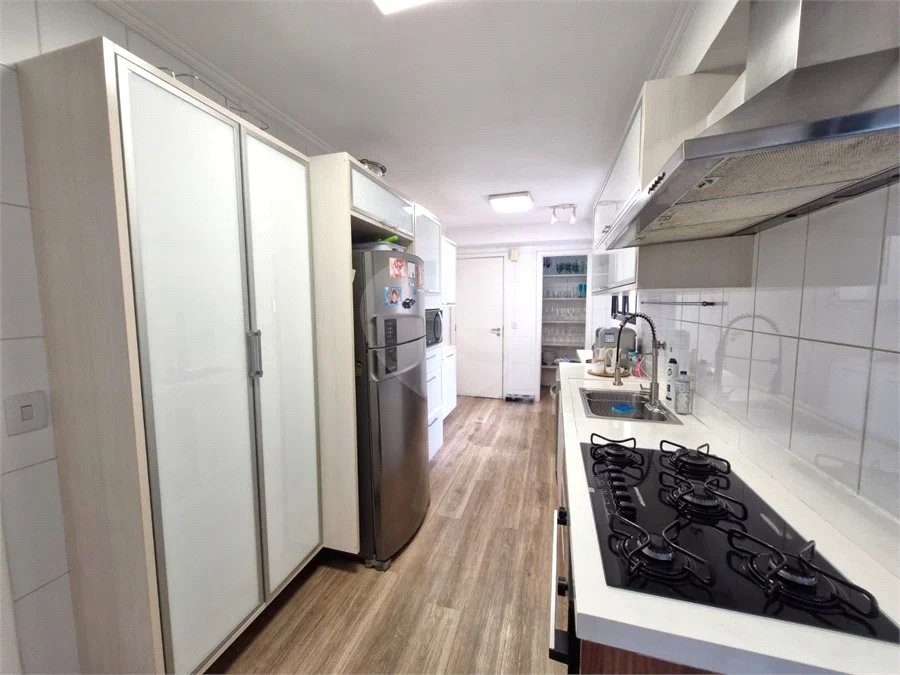 Apartamento a venda com 3 quartos no Alto da Boa Vista
