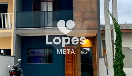 Casa à venda com 3 quartos, sendo 1 suíte,  no condomínio Residencial São José, Taubaté - SP