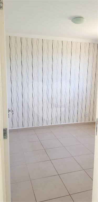 Apartamento com 2 dormitórios.