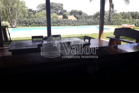 Chácara com 2.400m²