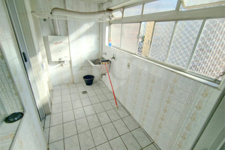 Apartamento para alugar na Vila Mariana, 2 quartos, 2 banheiros, 2 vagas