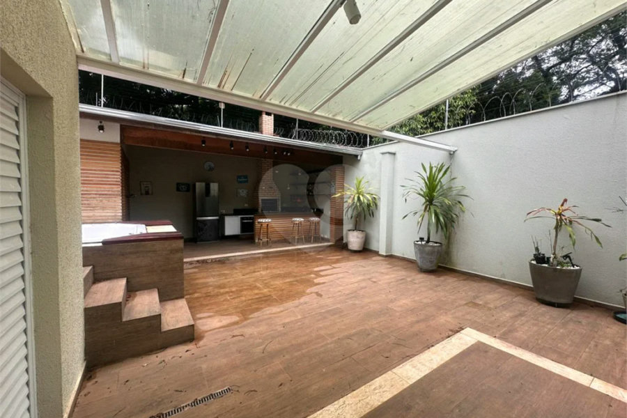 Casa de Condomínio com 3 Quartos e 2 banheiros à Venda, 311 m² por R$ 750.000