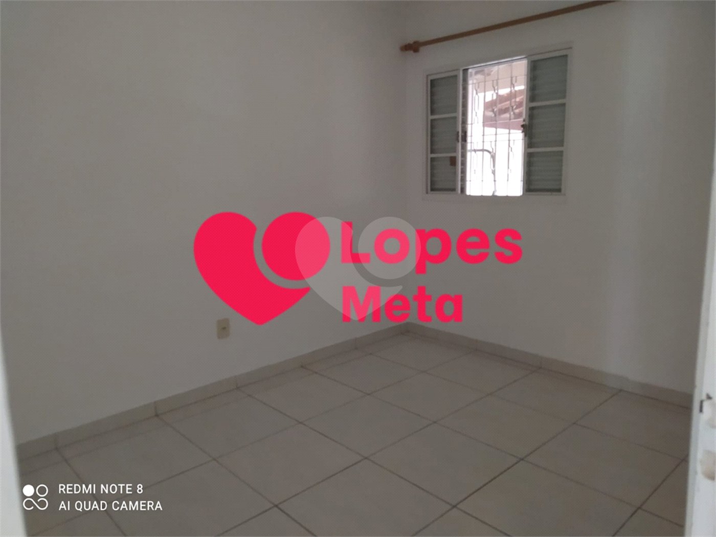 CASA À VENDA VISTA VERDE 250m², 4 DORMITORIOS, 3 BANHEIROS 2 VAGAS EM SÃO JOSÉ DOS CAMPOS/SP