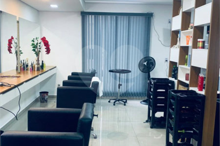 SALA COMERCIAL PROXIMO A UNIMED VILA NERY