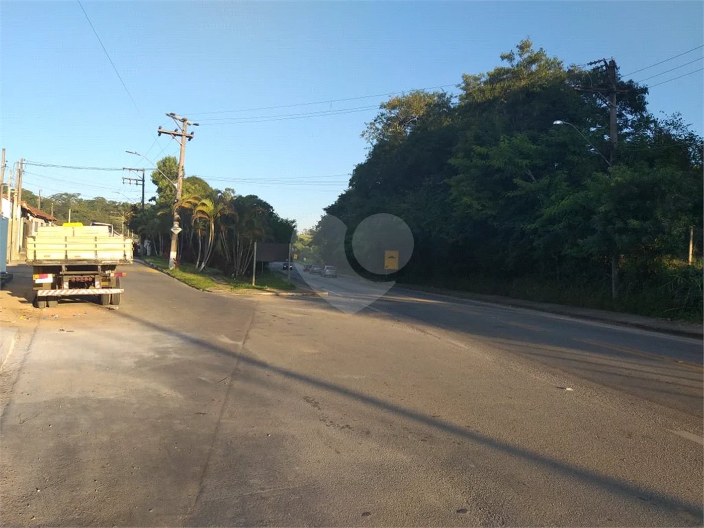 Área de terra de 156 mil m2 à venda em São Roque, zona mista (residencial/industrial)