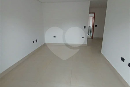 Casa com 155m² , 3 dormitórios , sendo 1 suíte , 4 vagas , à venda no Parque das Nações , em Santo André.