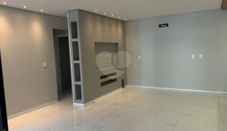 Sobrado à venda com 5 quartos, sendo 3 suítes,  em Jardim Bela Vista, Indaiatuba, SP