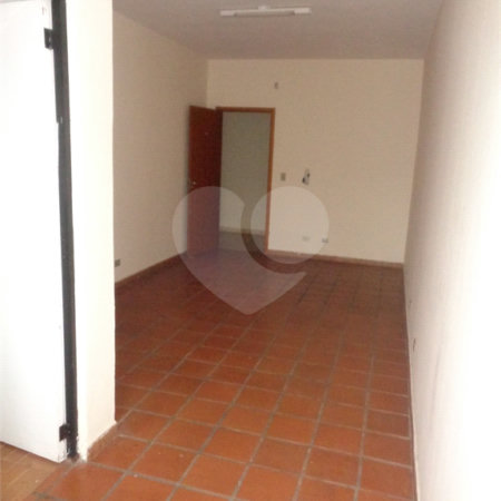 Sala comercial para locação na Lucas