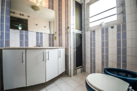 Apartamento a Venda no Condomínio Edifício Guarujá em Campinas/SP