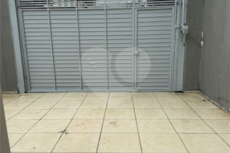 Casa com 235m² , 3 dormitórios , sendo 1 suíte , 6 vagas , à venda no Jardim Brasilia