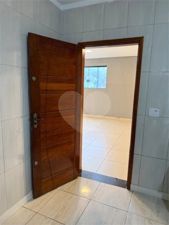 Casa com 235m² , 3 dormitórios , sendo 1 suíte , 6 vagas , à venda no Jardim Brasilia