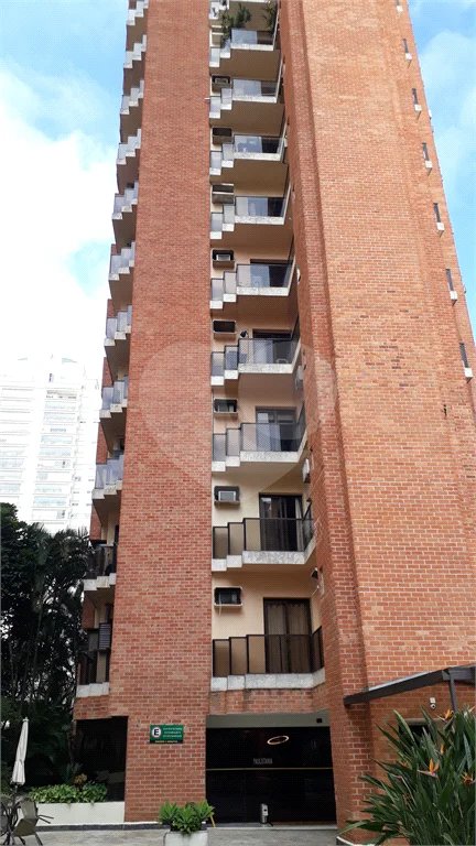 Apartamento à venda mobiliado nos Jardins — 126 m²