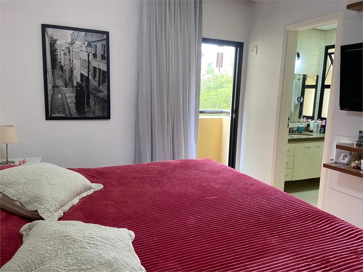 Apartamento à venda com 3 quartos, sendo 1 suíte, em Vila Suzana, São Paulo - SP