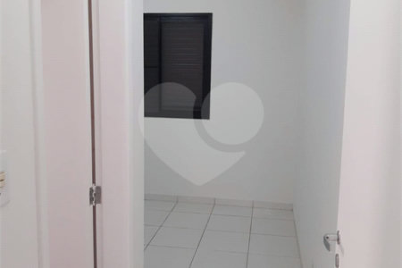 Apartamento no Condomínio Residencial Hadad.