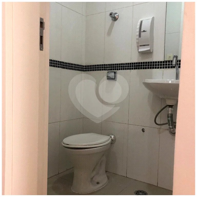 Sala comercial para locação em Pinheiros