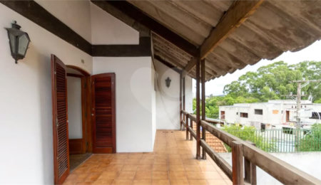 Casa à venda com 4 quartos, sendo 1 suíte,  em Vila Tiradentes, São Paulo, SP
