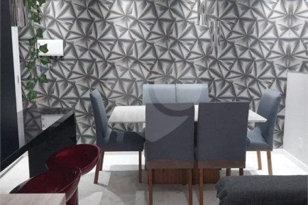 Apartamento de 2 quartos (1 suíte) à venda em Itaquera